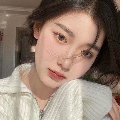 当我们仰望天空时看见什么？